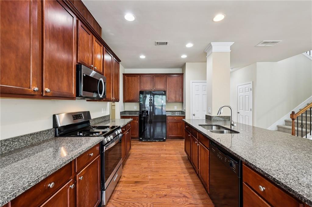 462 Rutlidge Park Lane Suwanee, GA 30024 - Photo 9 of 28