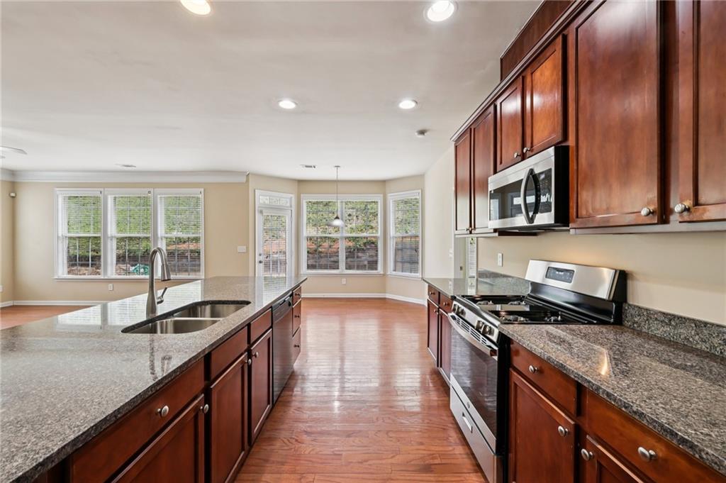 462 Rutlidge Park Lane Suwanee, GA 30024 - Photo 10 of 28