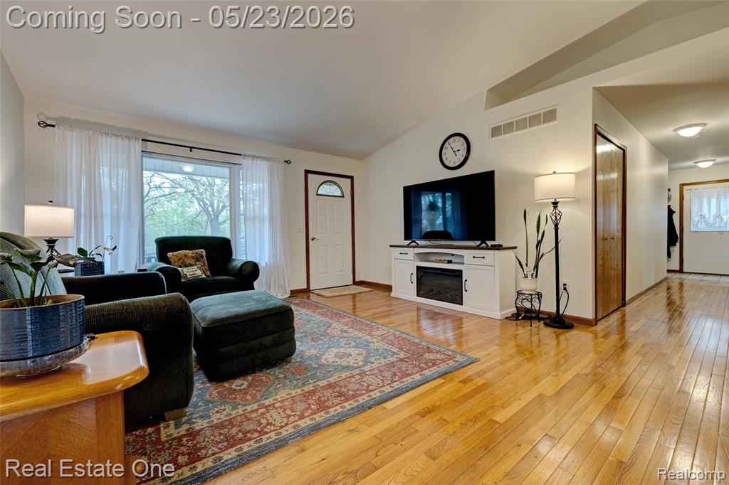 4022 Hadley Road Metamora, MI 48455 - Photo 8 of 50 Gallery Image 8