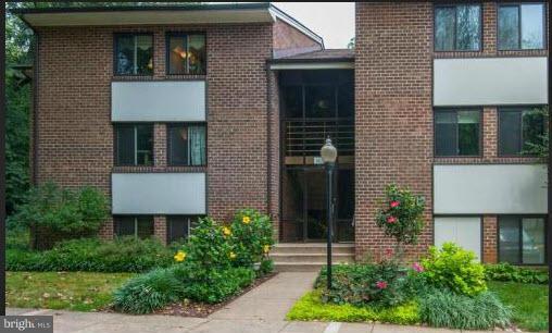 1552 Northgate Square, Unit 22B Reston, VA 20190 - Photo 1 of 21 Exterior (Front)