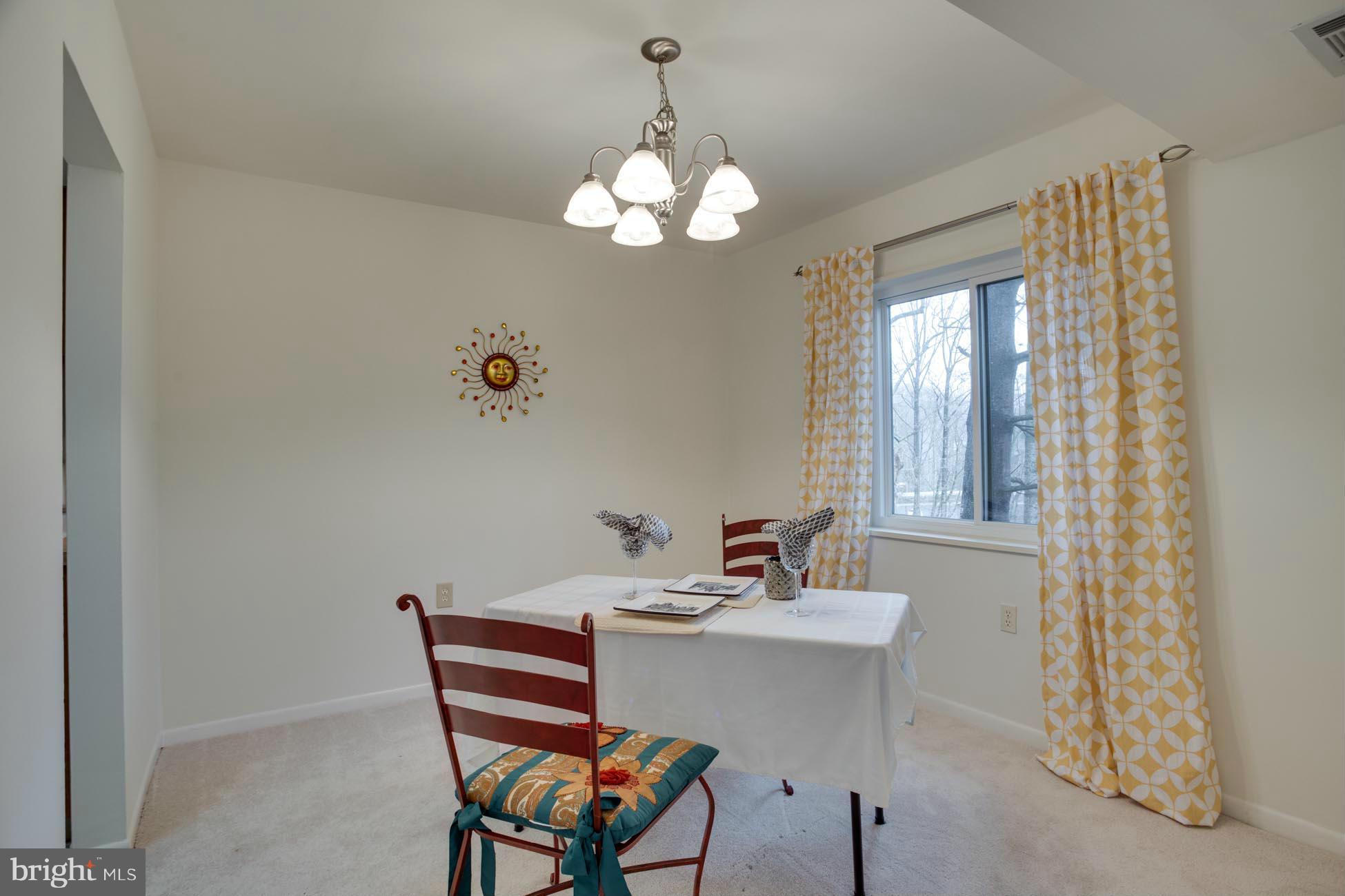 1552 Northgate Square, Unit 22B Reston, VA 20190 - Photo 10 of 21 Dining Room