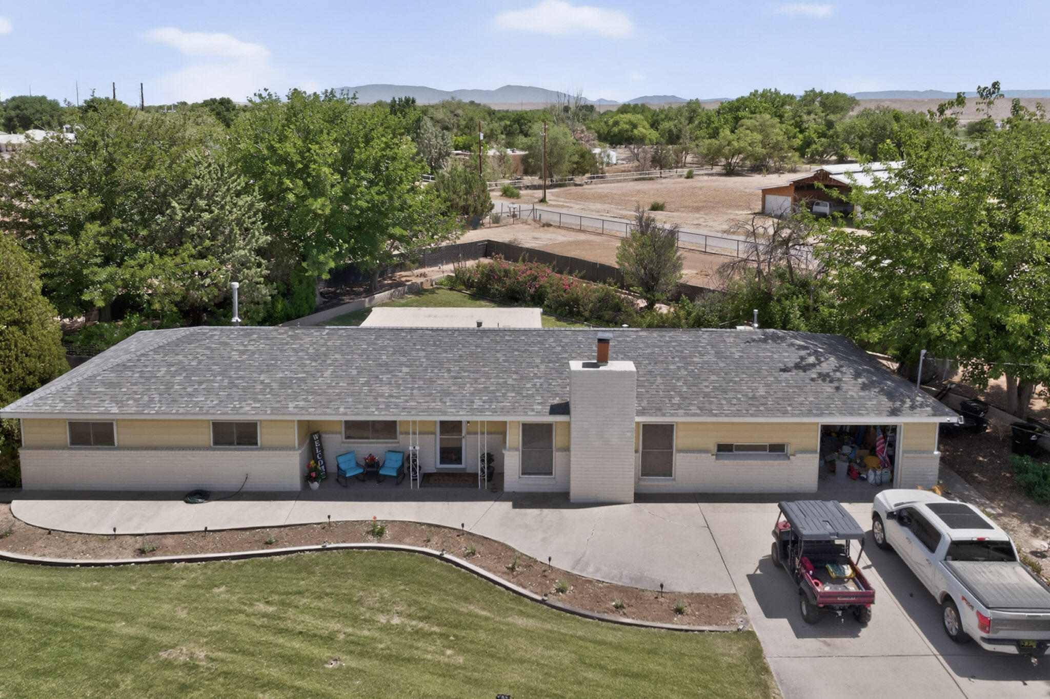 430 Abo Road Bosque Farms, NM 87068 - Photo 8 of 65 Gallery Image 8