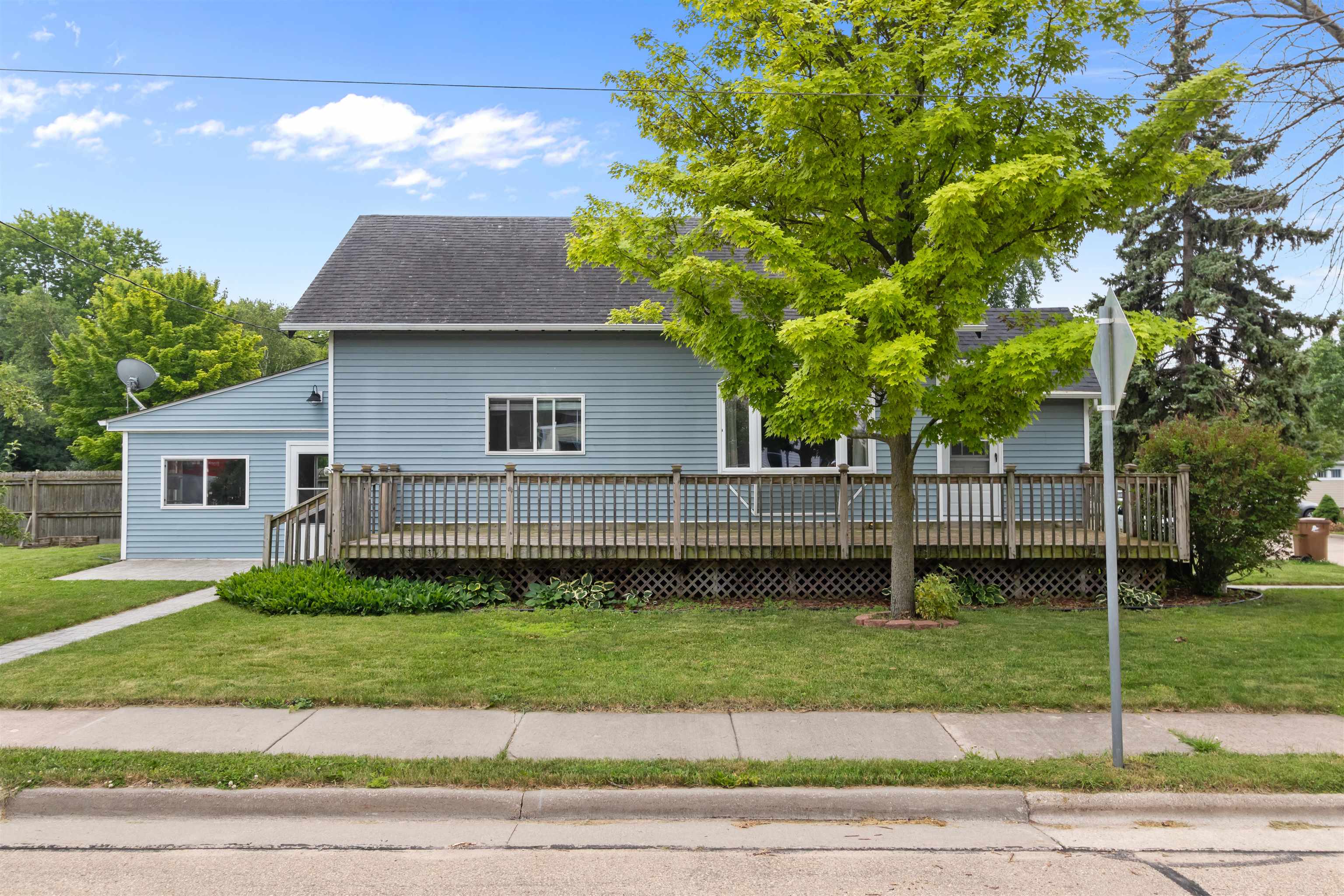 127 Madison Street Menasha, WI 54952 - Photo 40 of 48