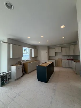$769,990 | 490 Talbots Woods Drive, Oconomowoc, WI 53066