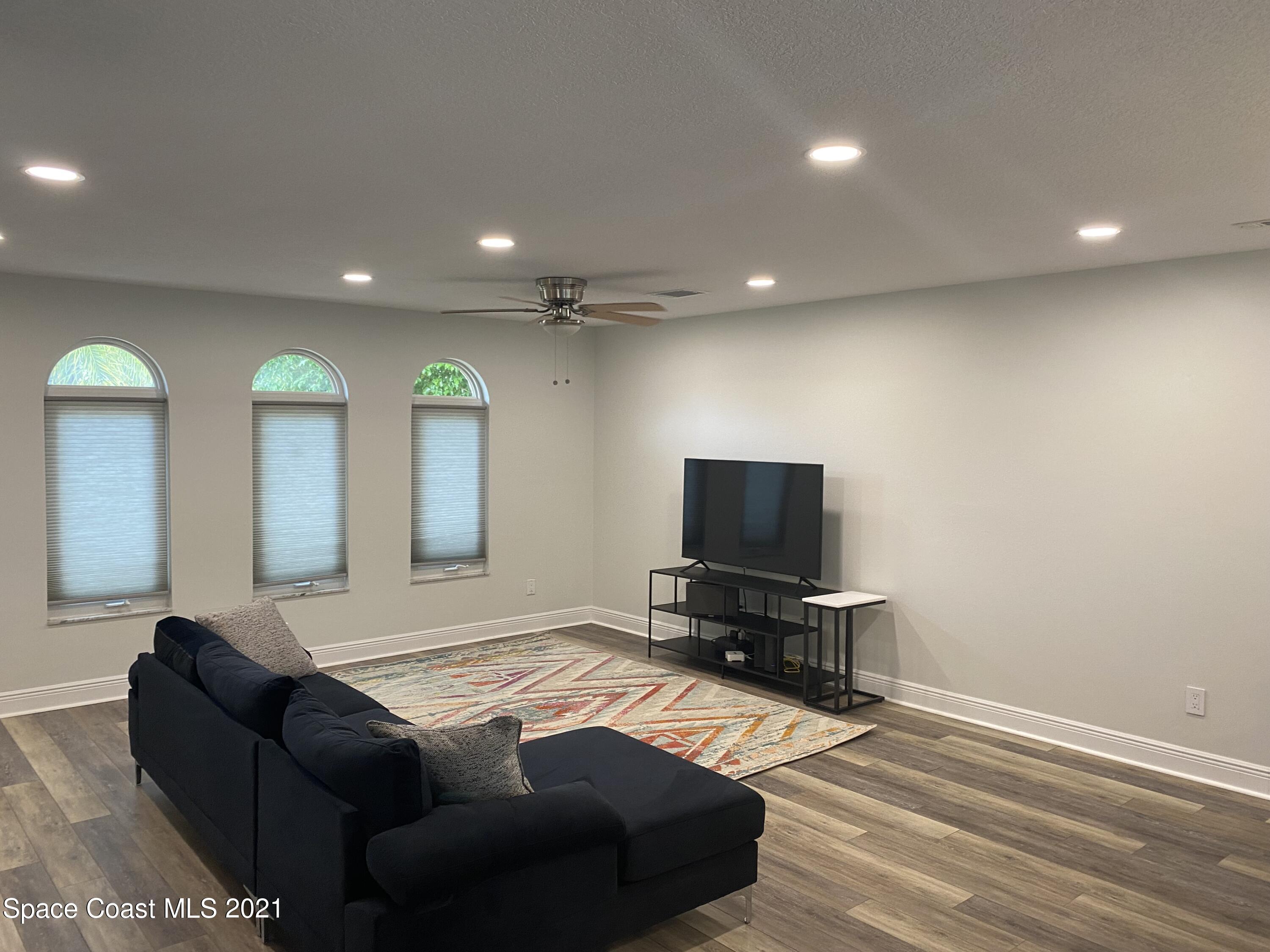 695 Bimini Road Satellite Beach, FL 32937 - Photo 3 of 27 IMG-1549