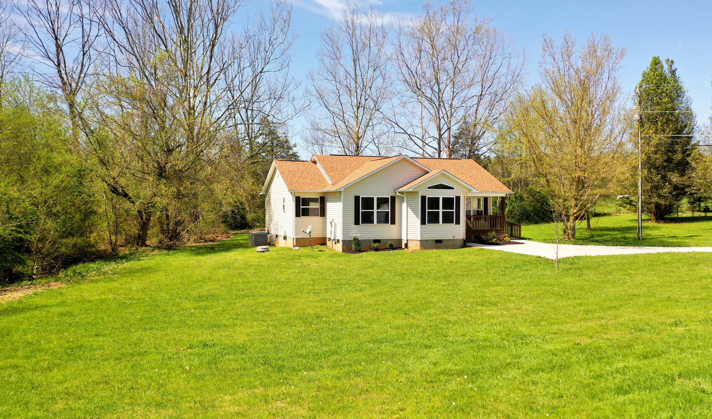143 Meadow Breeze Road Corryton, TN 37721 - Photo 3 of 28 DJI_0139