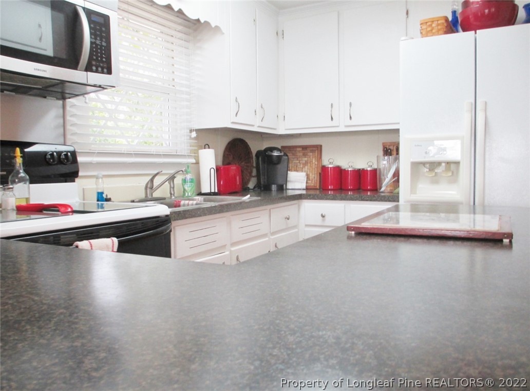554 Vic Keith Road Sanford, NC 27332 - Photo 10 of 29 Gallery Image 10