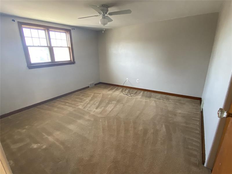 4283 Glen Lytle Road Pittsburgh, PA 15217 - Photo 8 of 14 Gallery Image 8