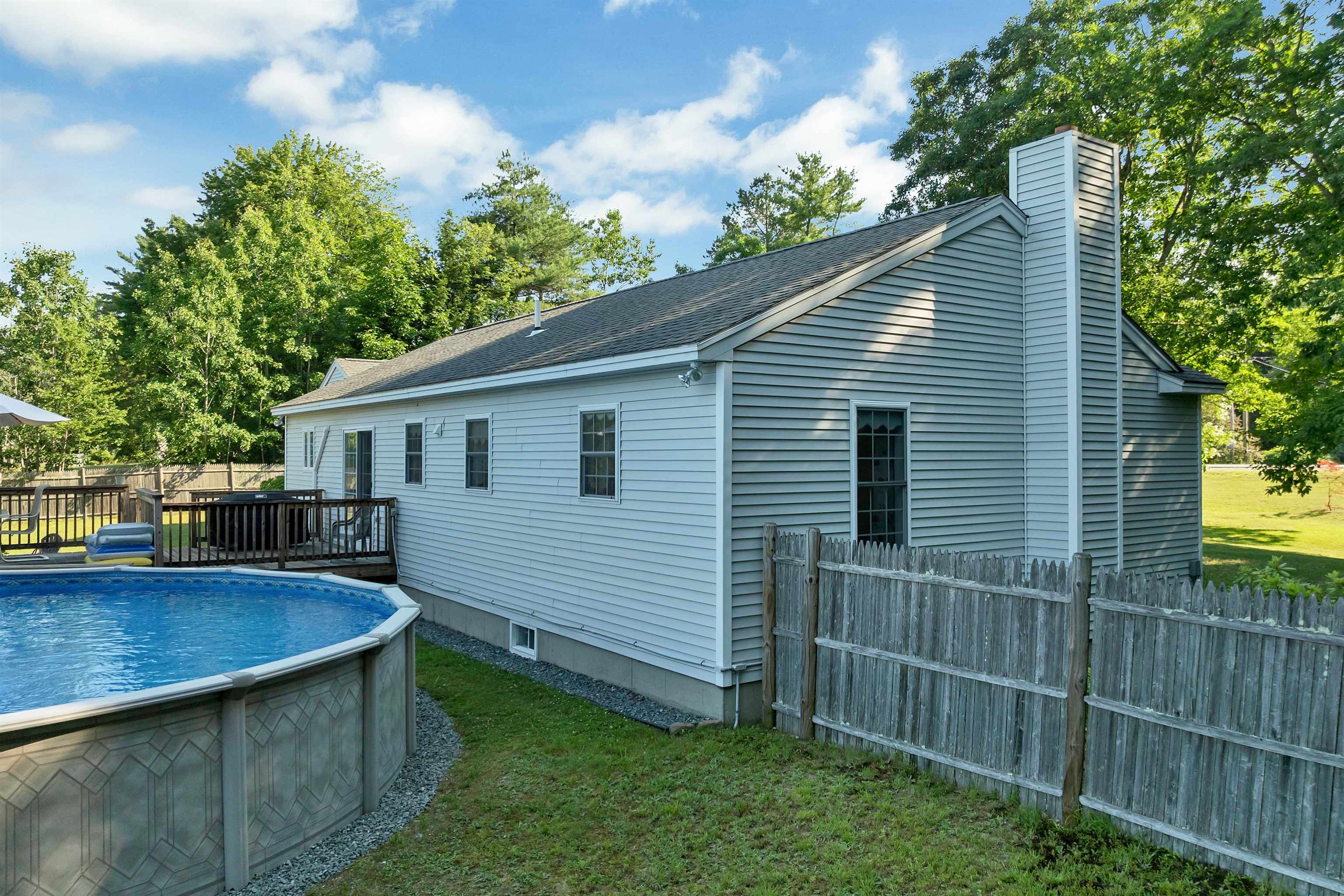 84 Fremont Road Raymond, NH 03077 - Photo 7 of 43