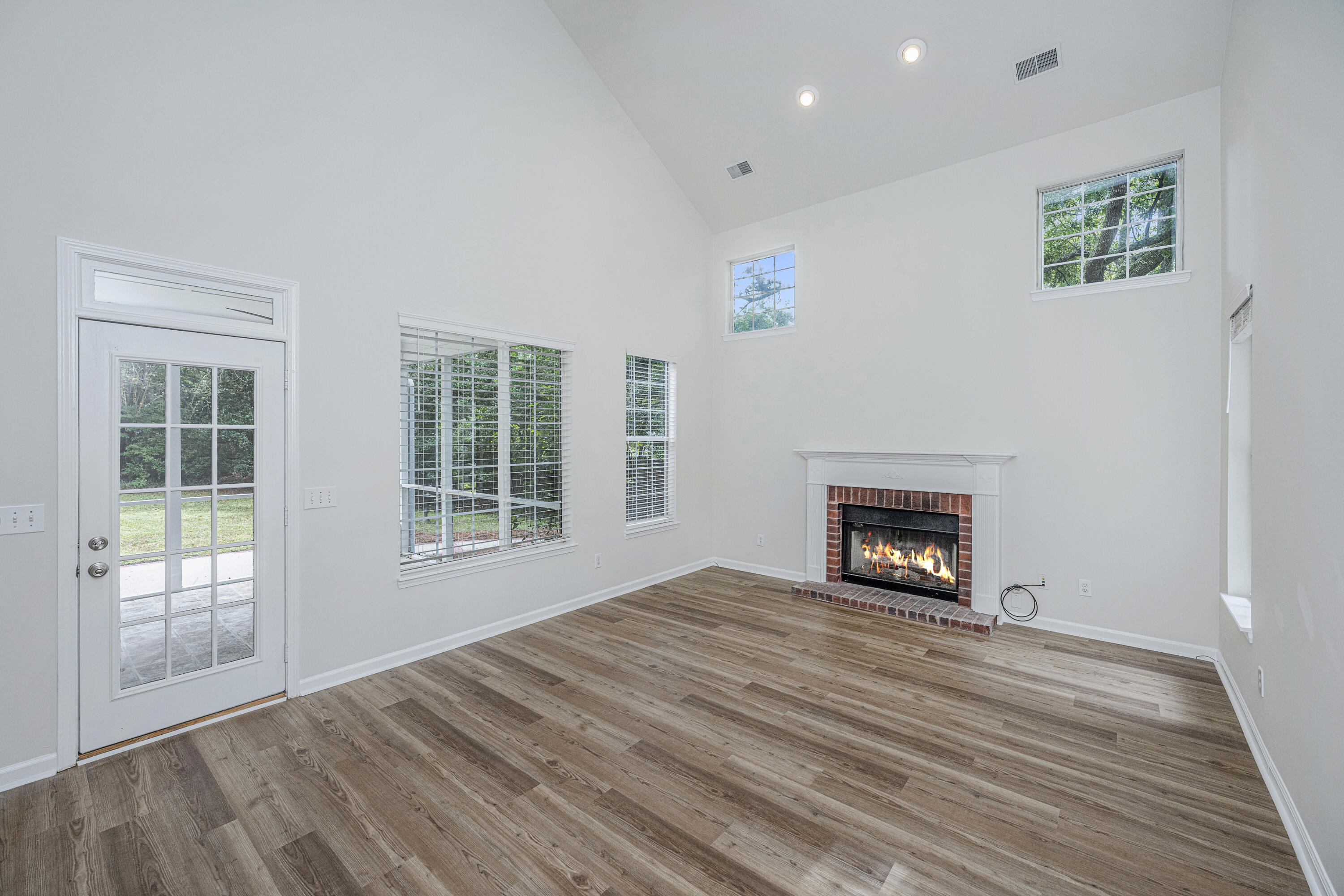 117 Old Course Road Summerville, SC 29485 - Photo 14 of 42 Family Room with Gas Logs