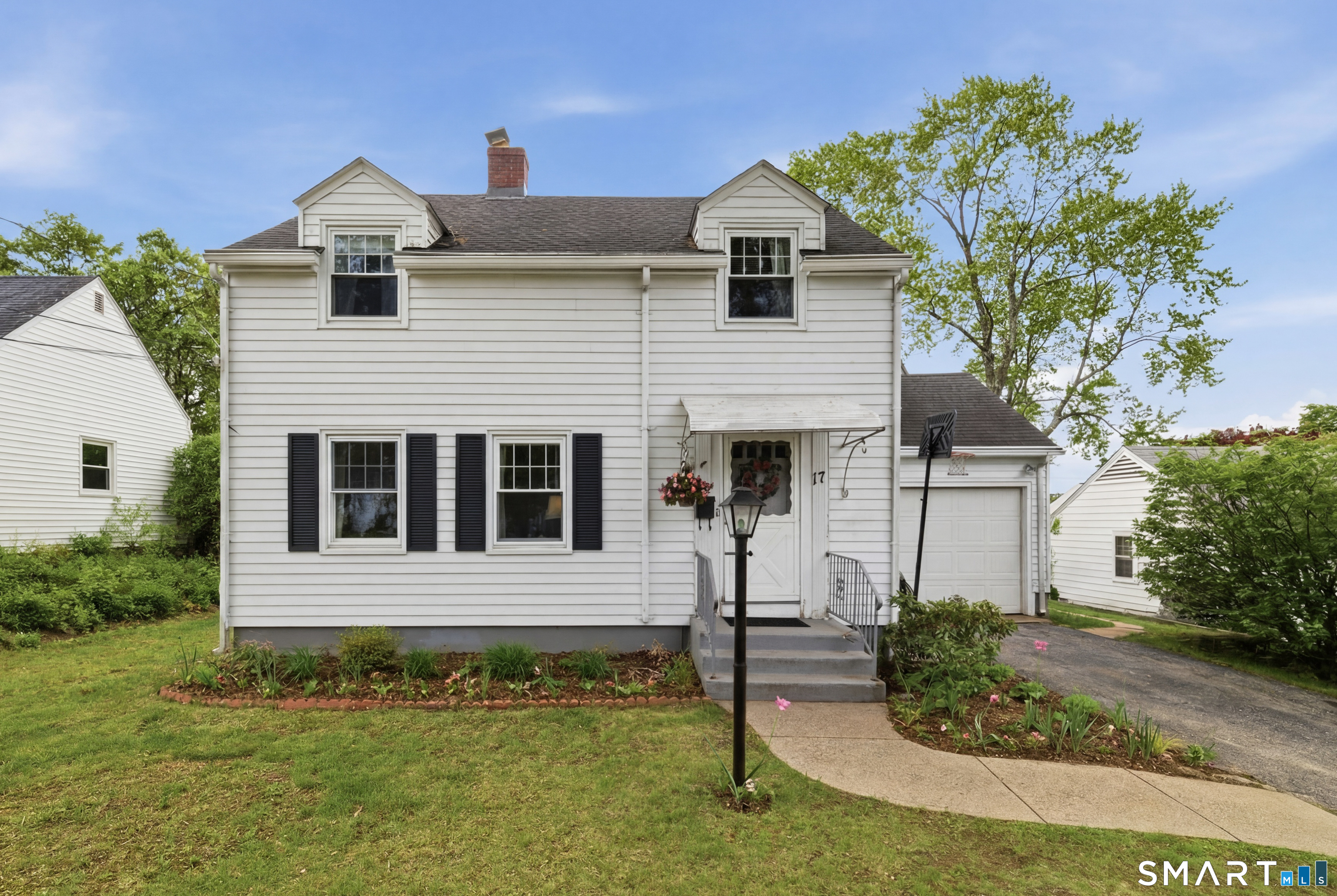 17 Riverdale Road Enfield, CT 06082 - Photo 1 of 36