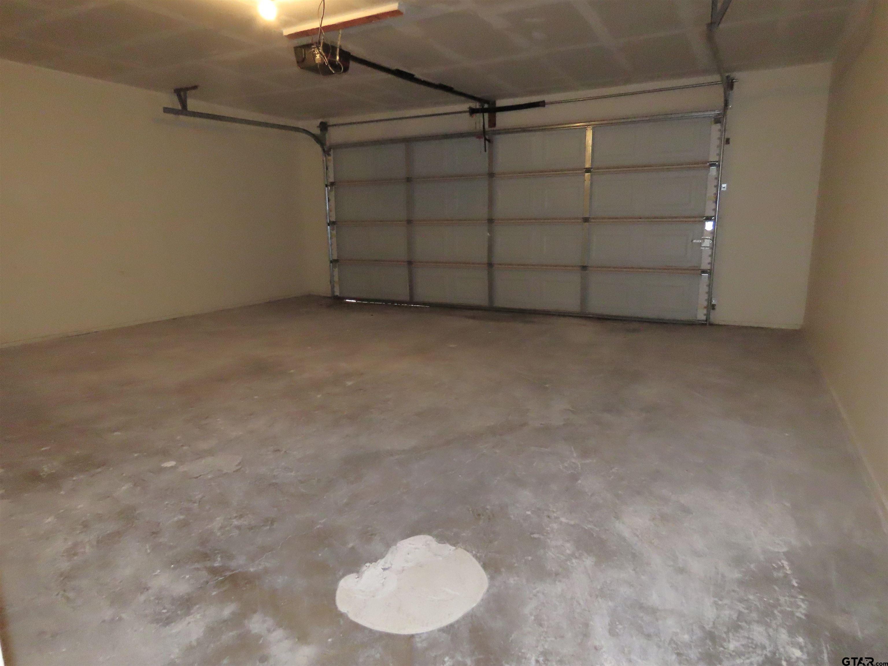 402 Muller Garden Road Tyler, TX 75703 - Photo 31 of 33 a view of a room