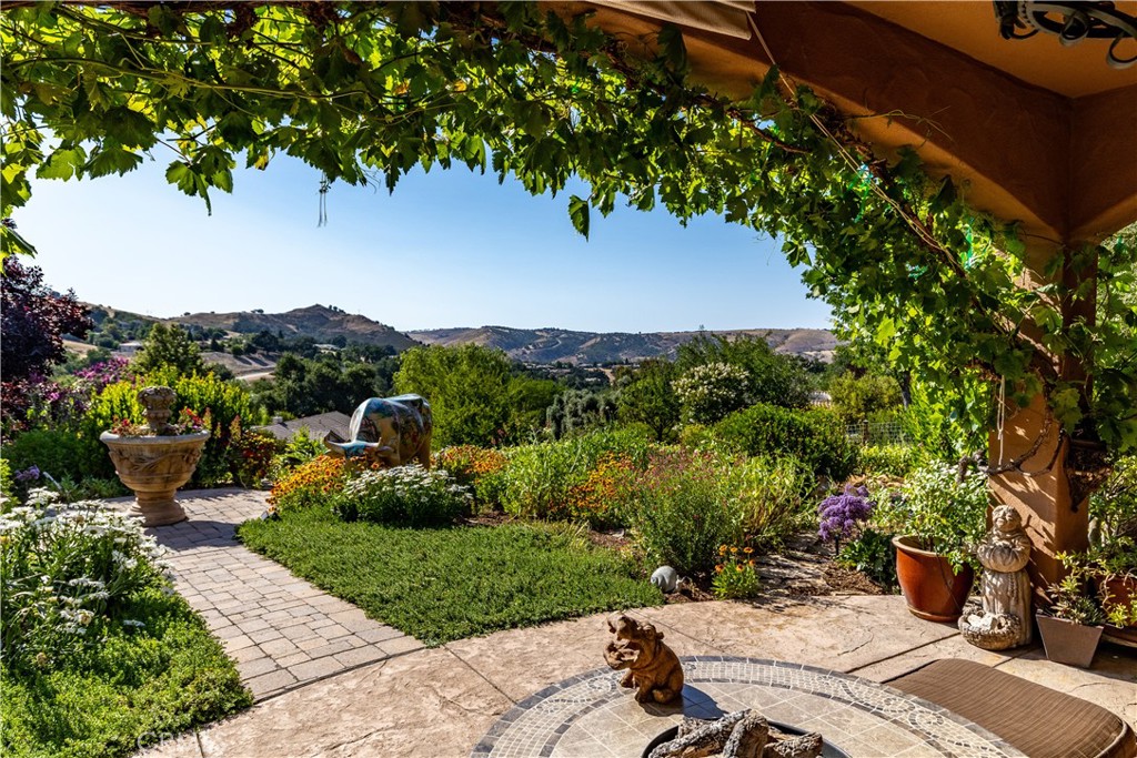 9942 Sunfish Circle Paso Robles, CA 93446 - Photo 6 of 75