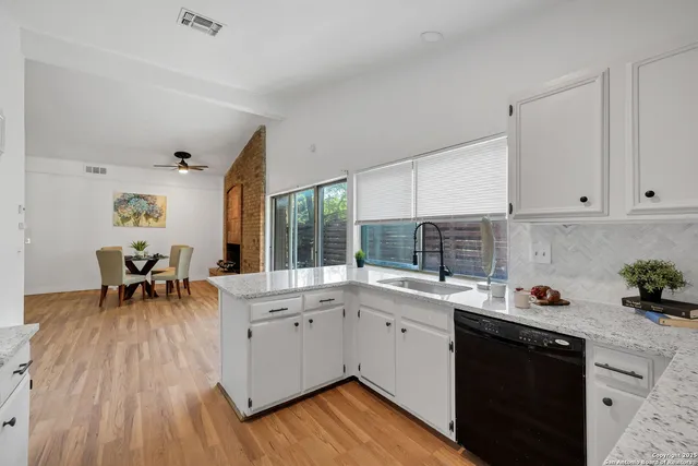 $259,999 | 7637 Antique Oak Street, Live Oak, TX 78233