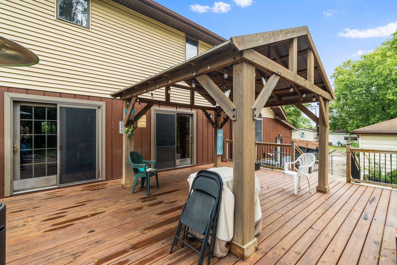 25123 South Chicago Road Elwood, IL 60421 - Photo 34 of 42 a view of a house with wooden deck