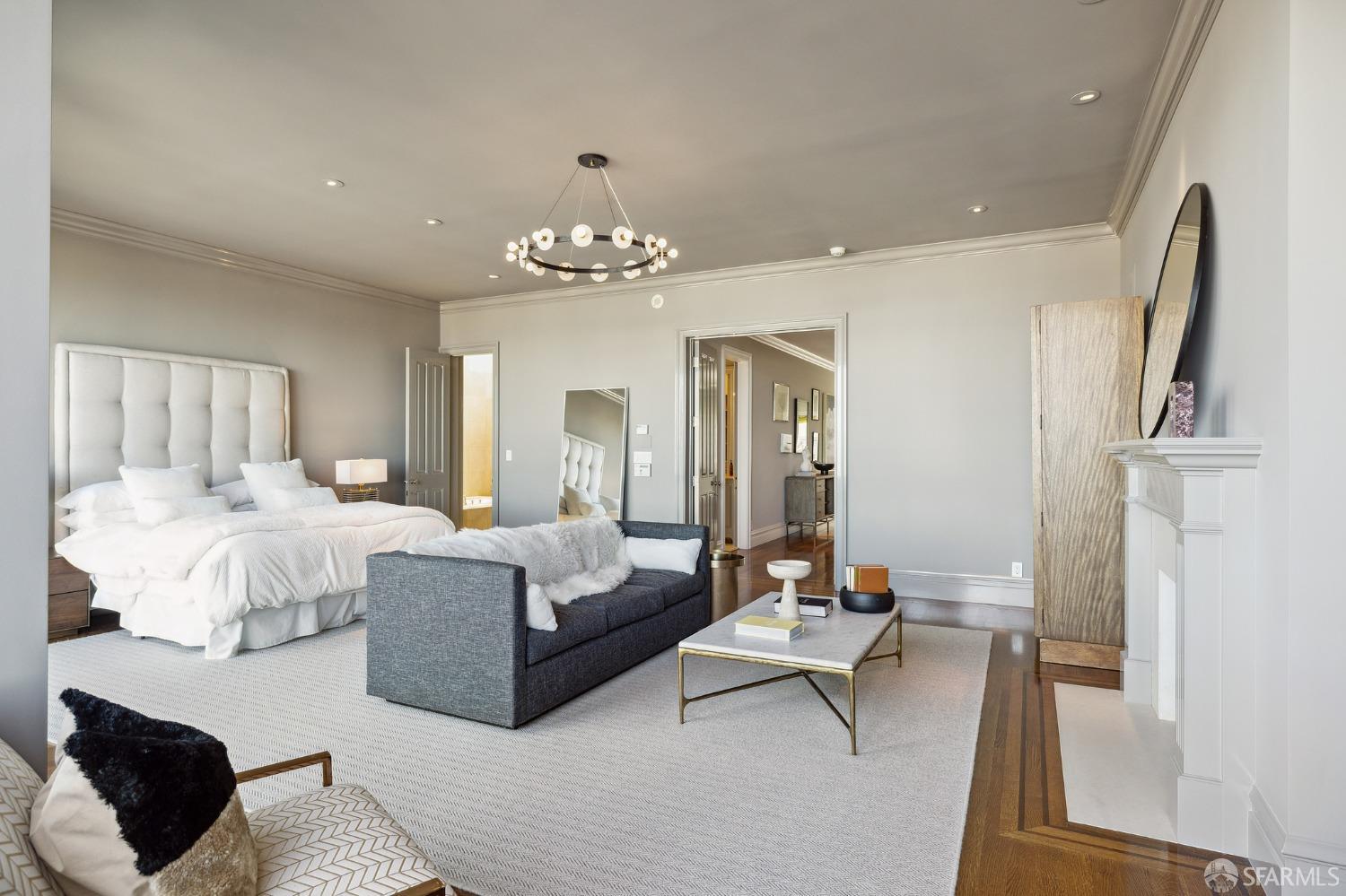 2480 Broadway San Francisco, CA 94115 - Photo 31 of 70 a living room with furniture and a chandelier