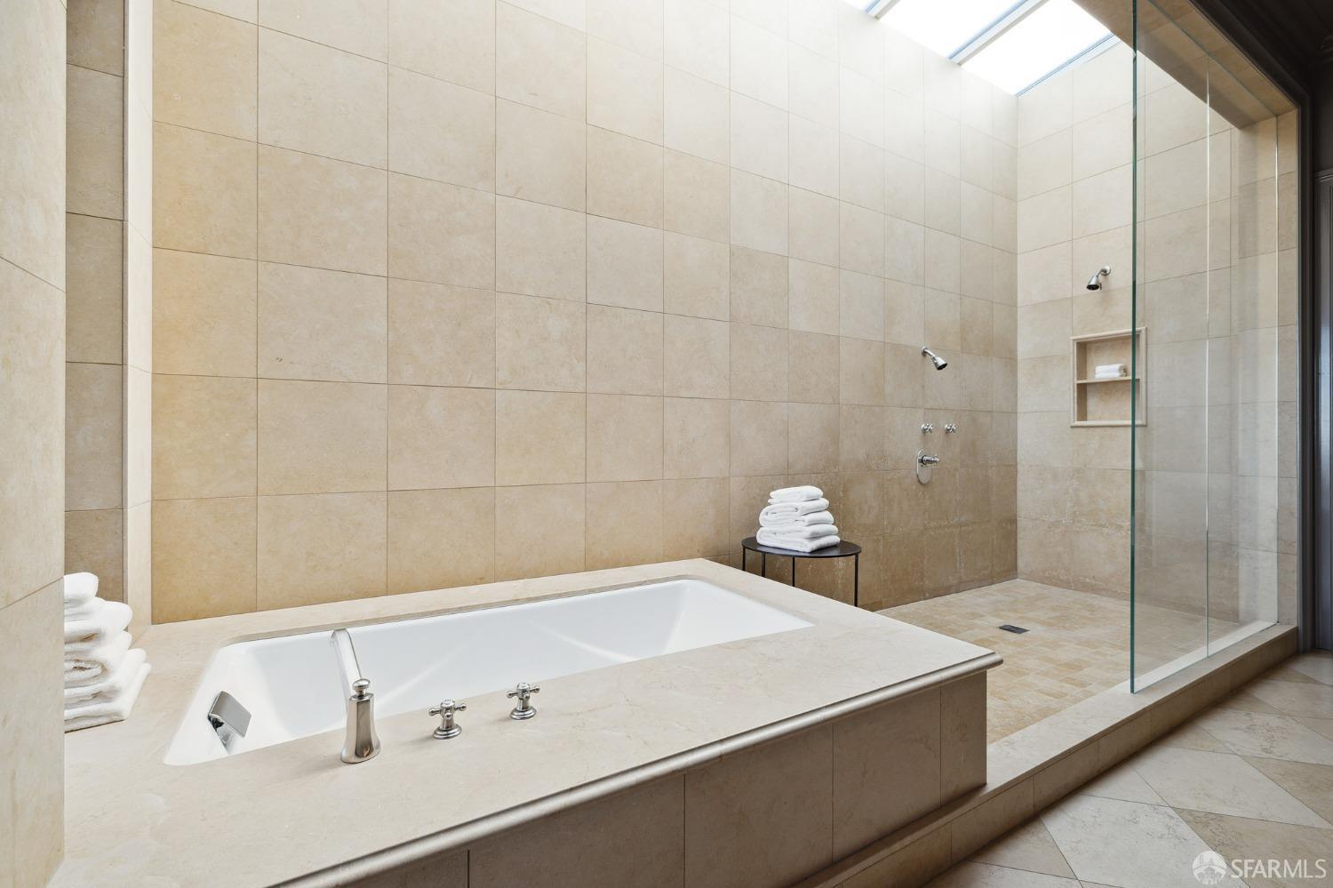 2480 Broadway San Francisco, CA 94115 - Photo 33 of 70 a bathroom with a bathtub and shower