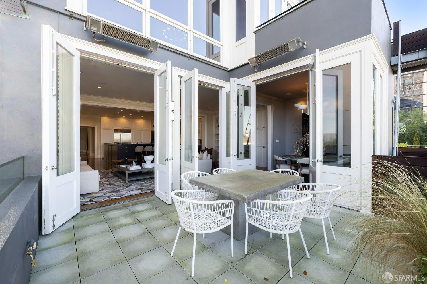 2480 Broadway San Francisco, CA 94115 - Photo 6 of 70 a view of a dining room with furniture and a potted plant