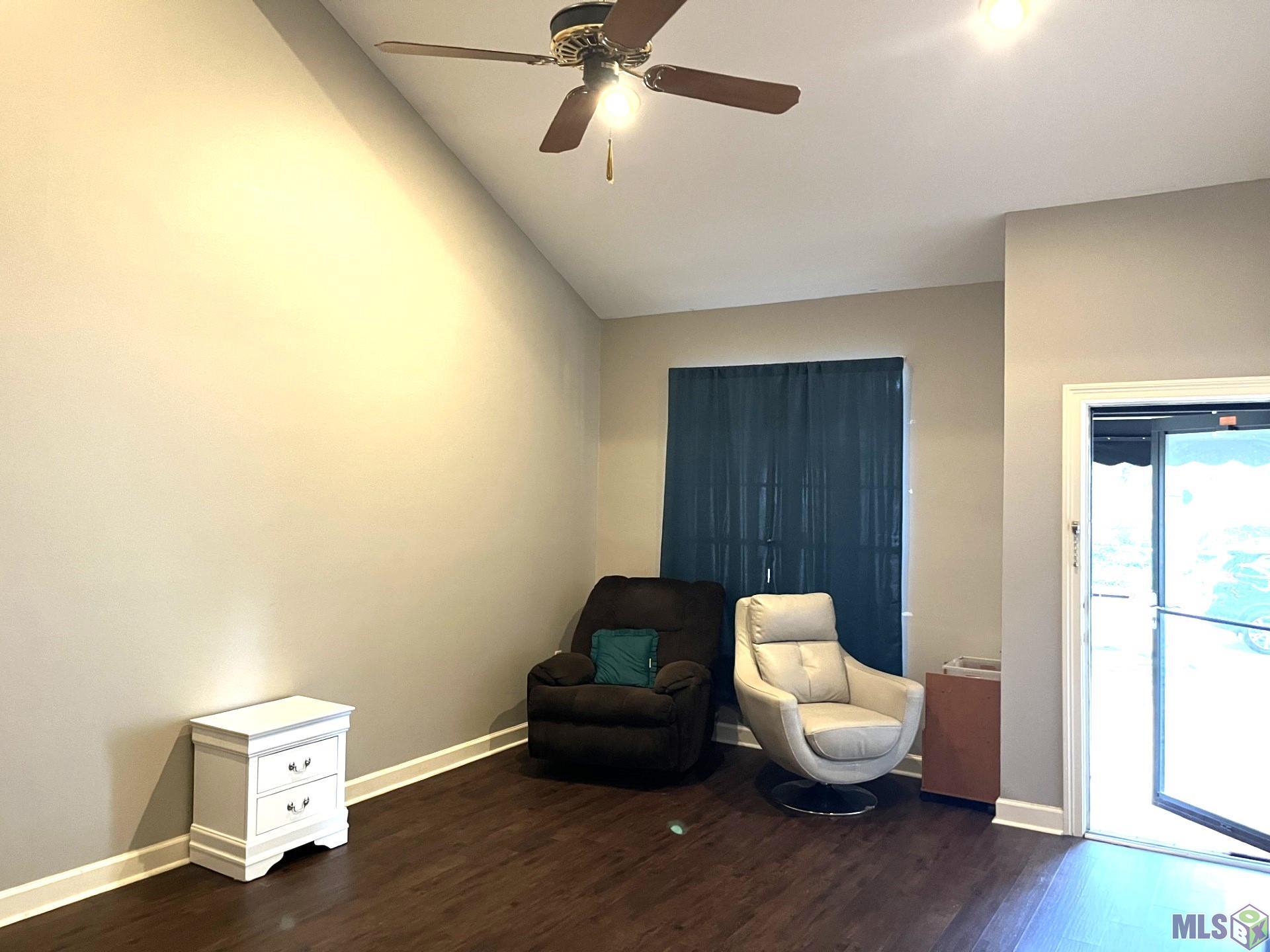 220 McGehee Drive Baton Rouge, LA 70815 - Photo 3 of 20