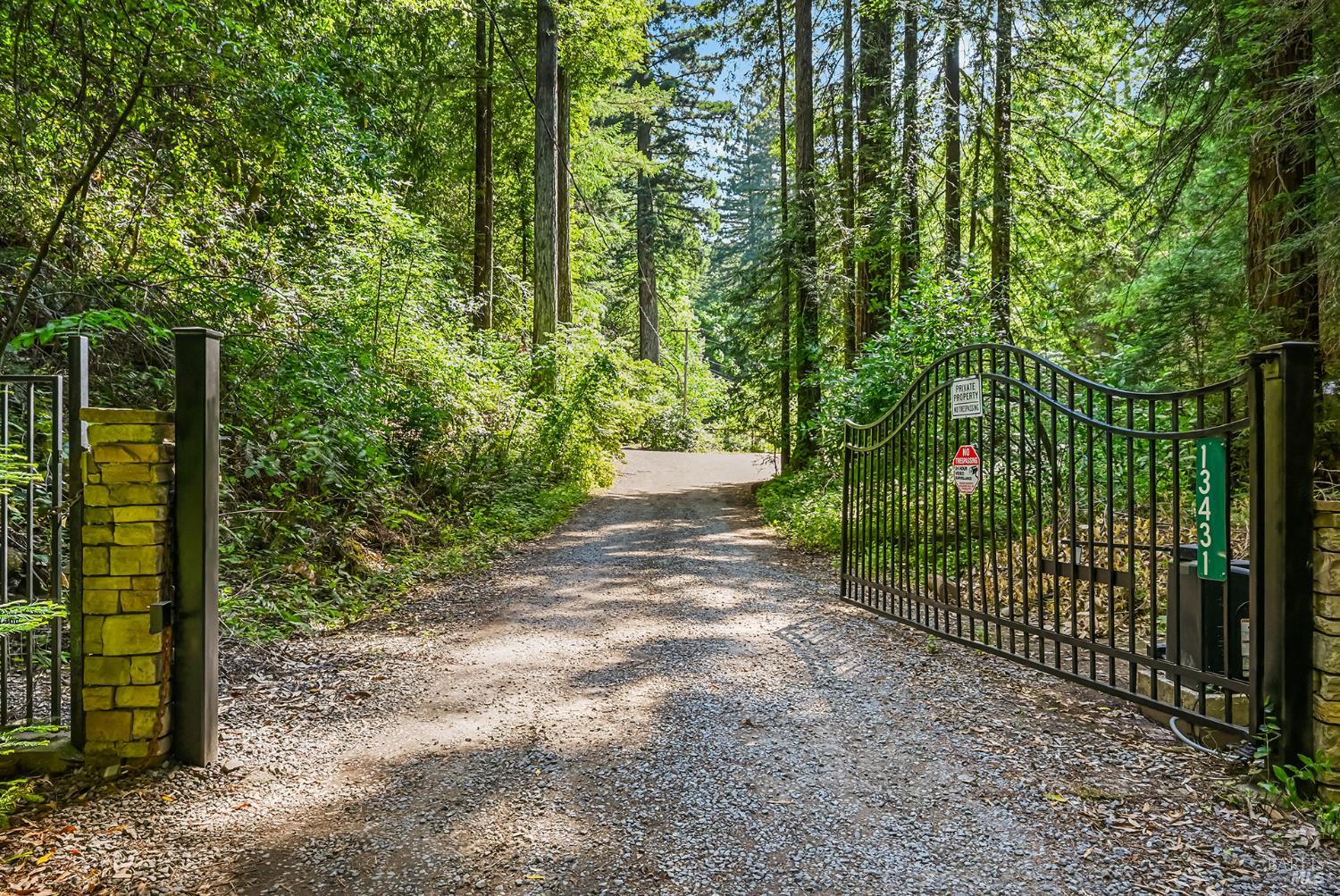 13431 Green Valley Road Sebastopol, CA 95472 - Photo 13 of 92