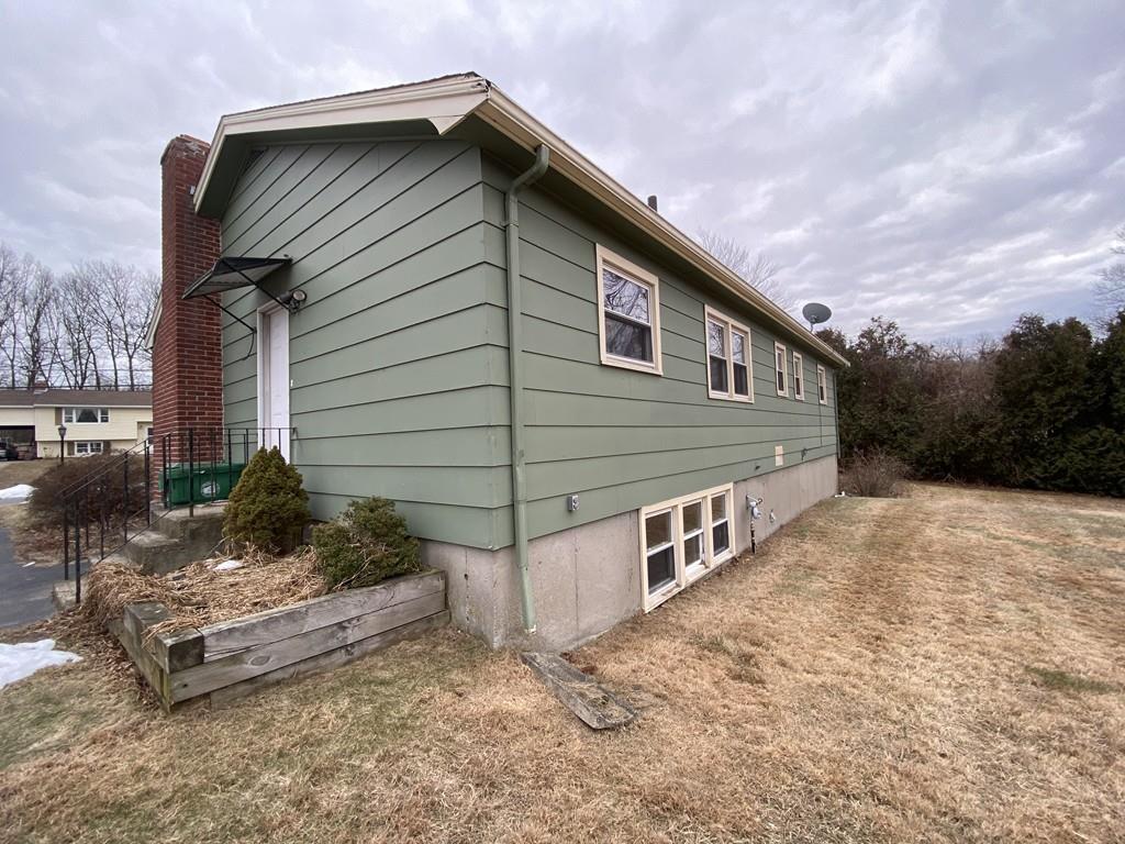 41 Woodruff Road Clinton, MA 01510 - Photo 7 of 27 Gallery Image 7