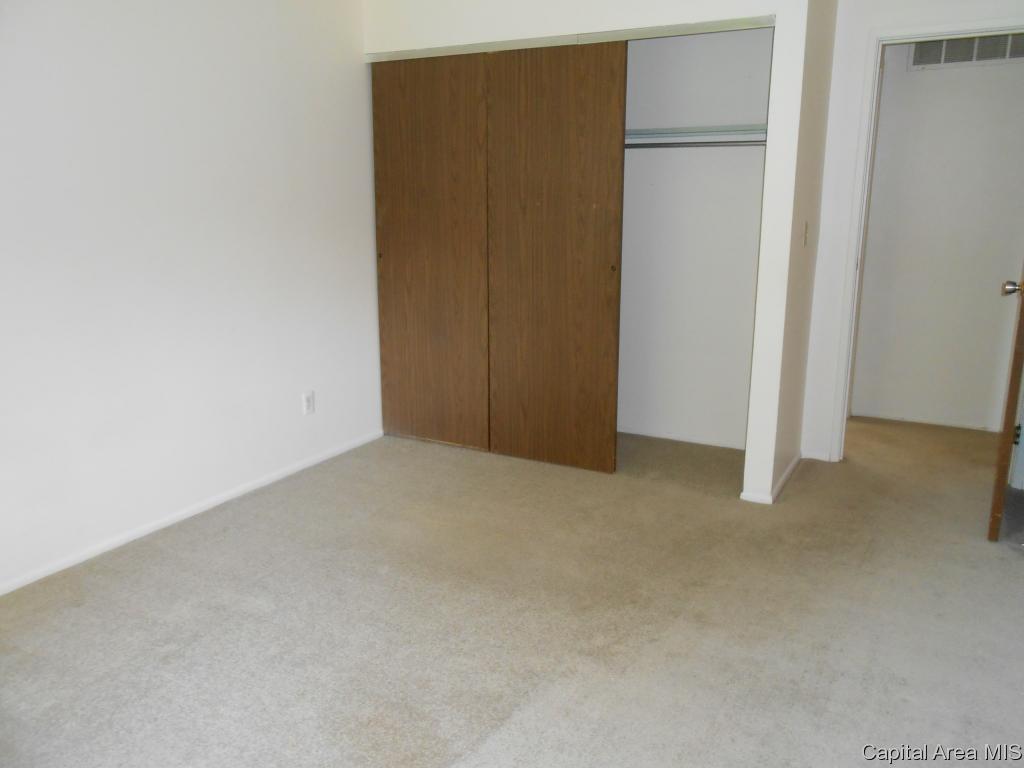 58 Trailridge Lane Springfield, IL 62704 - Photo 12 of 29 Gallery Image 12