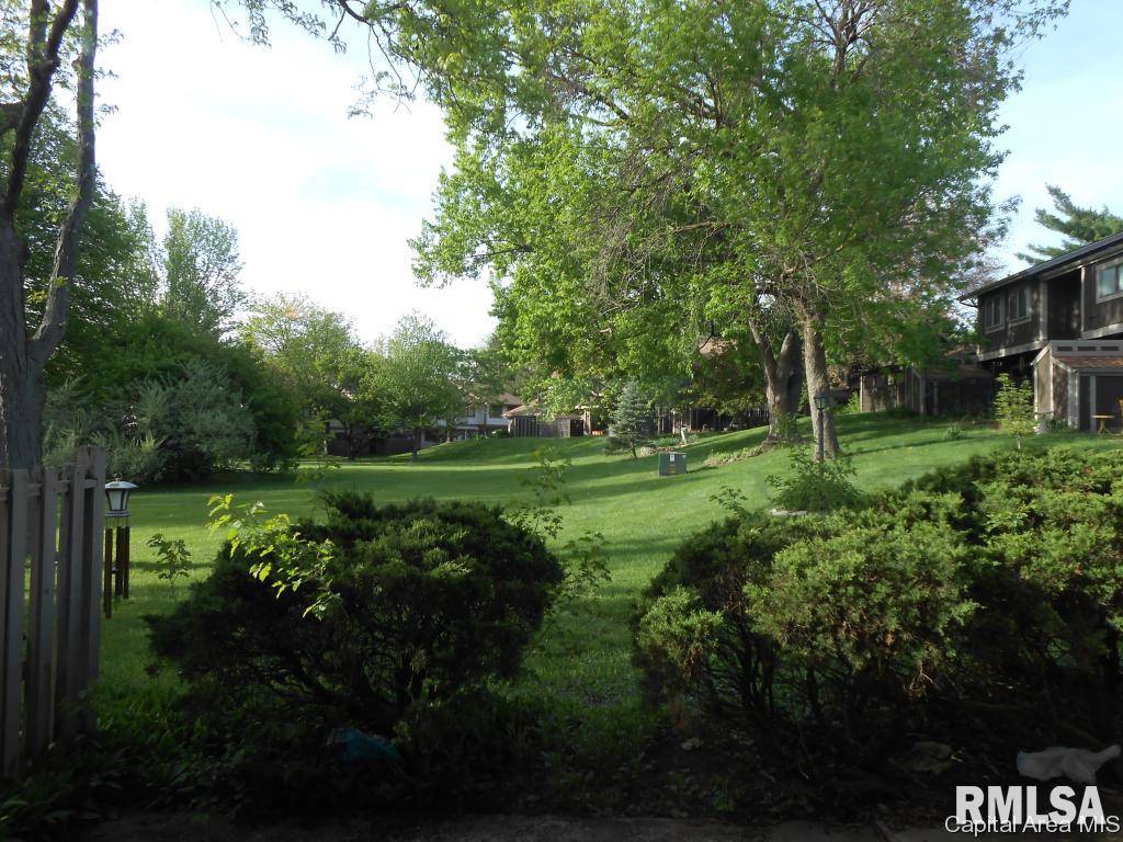58 Trailridge Lane Springfield, IL 62704 - Photo 21 of 29 Gallery Image 21