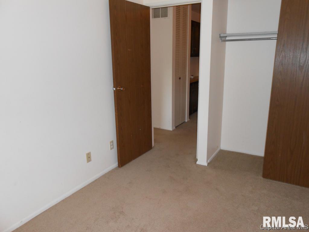 58 Trailridge Lane Springfield, IL 62704 - Photo 8 of 29 Gallery Image 8