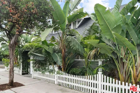 $2,995,000 | 2704 3rd Street, Santa Monica, CA 90405