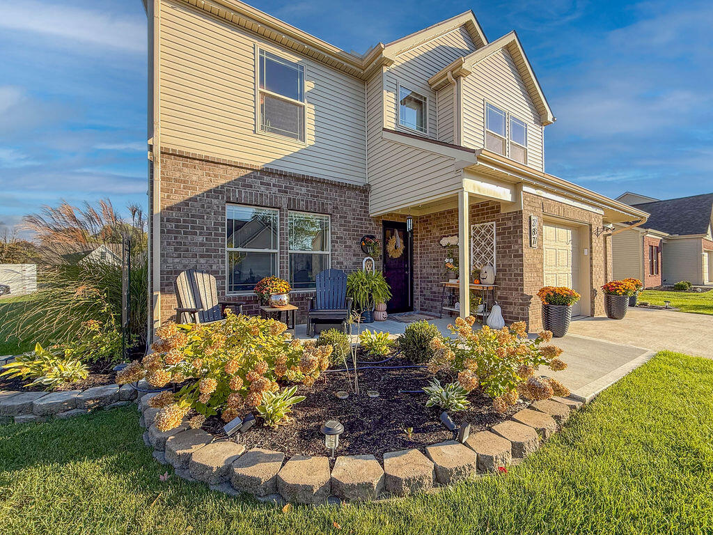 287 Hampton Trail Springfield, OH 45502 - Photo 2 of 33