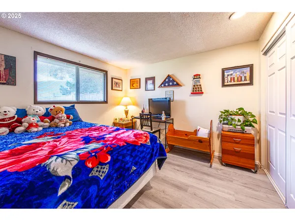 $435,000 | 353 71st Street, Springfield, OR 97478