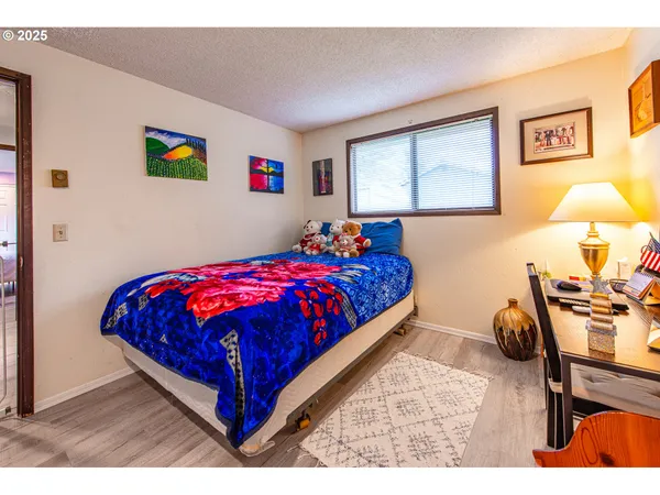 $435,000 | 353 71st Street, Springfield, OR 97478