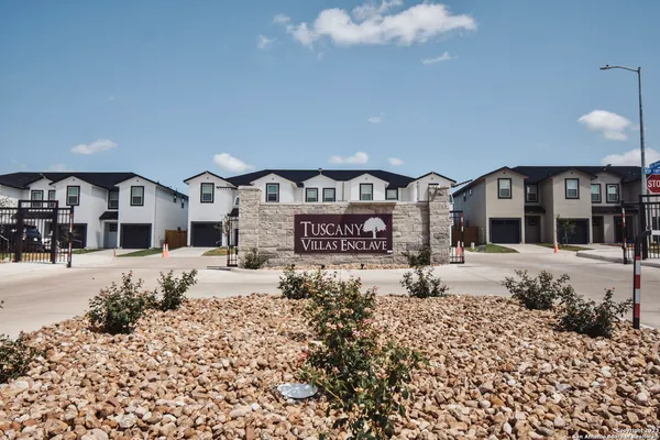 $1,500 | 8406 Via Verona, Unit 102, San Antonio, TX 78227