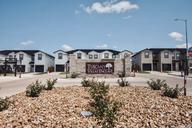 $1,500 | 8406 Via Verona, Unit 102, San Antonio, TX 78227