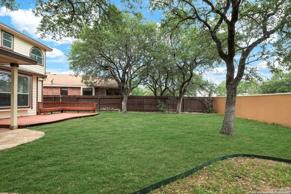 $2,195 | 13738 Riverbank Pass, Helotes, TX 78023