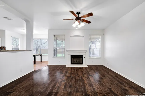 $2,195 | 13738 Riverbank Pass, Helotes, TX 78023