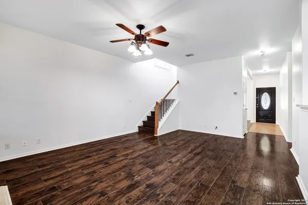 $2,195 | 13738 Riverbank Pass, Helotes, TX 78023