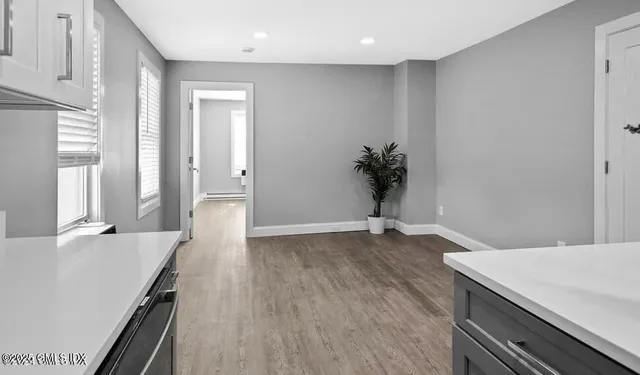 $3,000 | 168 North Water Street, Unit 2L, Greenwich, CT 06830