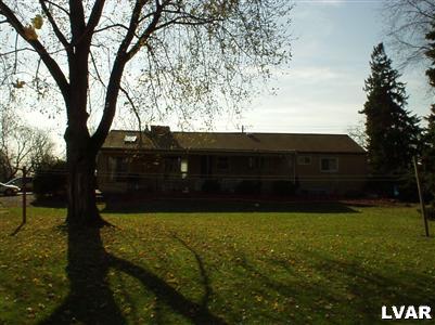 4255 Scheidys Road Whitehall, PA 18052 - Photo 3 of 11 Back