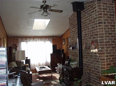 4255 Scheidys Road Whitehall, PA 18052 - Photo 9 of 11 Family room