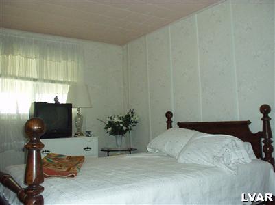 4255 Scheidys Road Whitehall, PA 18052 - Photo 10 of 11 Bedroom