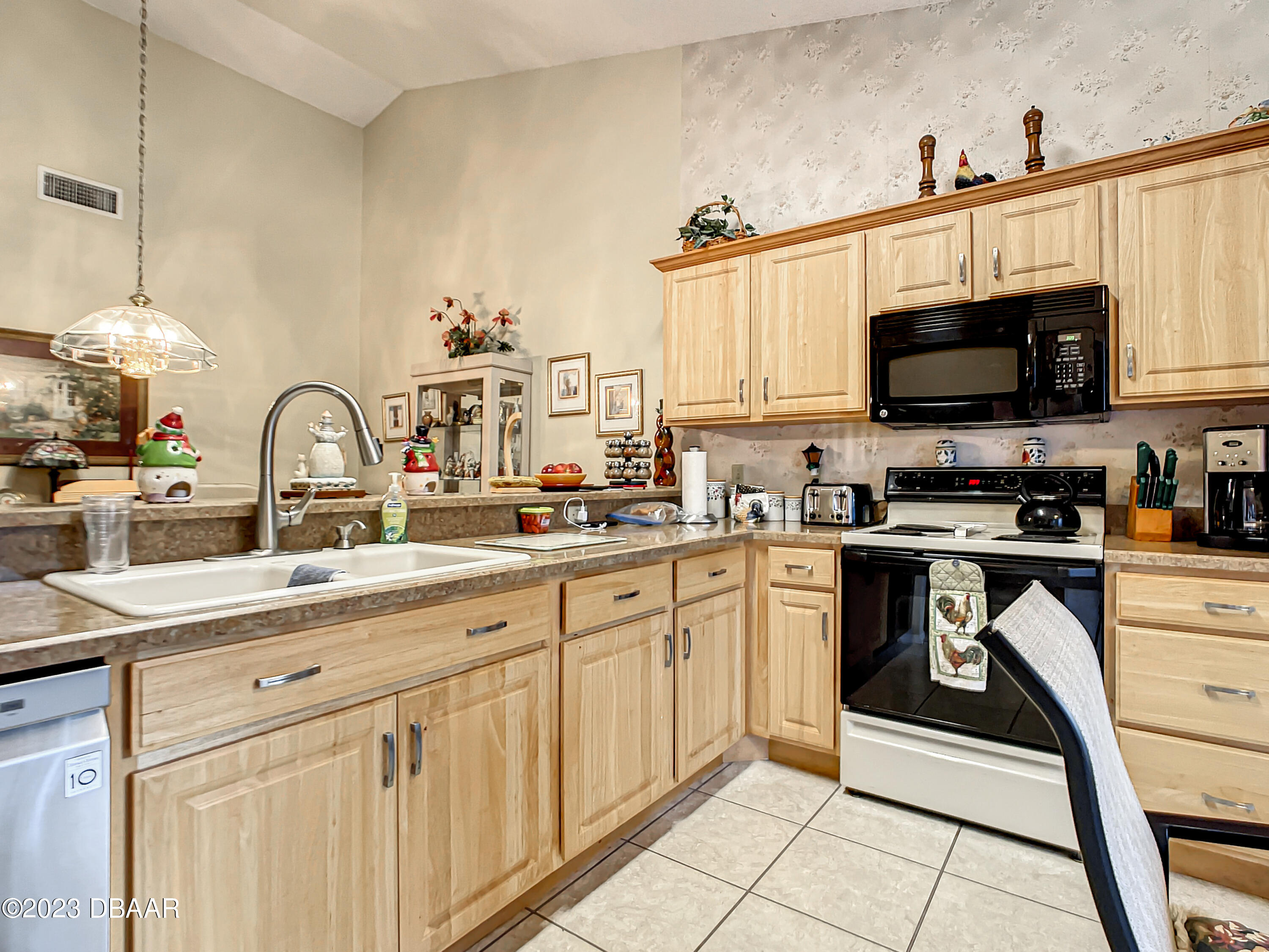 99 Crooked Pine Road Port Orange, FL 32128 - Photo 13 of 43 99 Crooked Pine Road-17