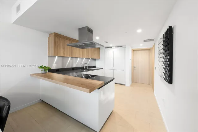 $4,950 | 1000 Brickell Plaza, Unit 4304, Miami, FL 33131