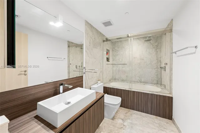 $4,950 | 1000 Brickell Plaza, Unit 4304, Miami, FL 33131