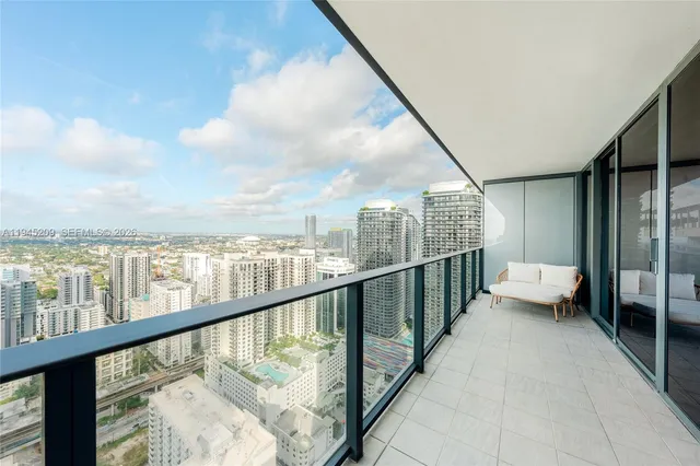 $4,950 | 1000 Brickell Plaza, Unit 4304, Miami, FL 33131