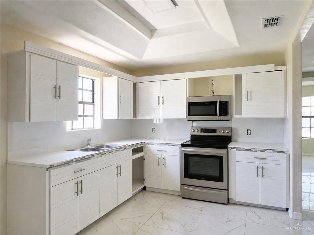 720 East Ricky Crossland Avenue Elsa, TX 78543 - Photo 25 of 29