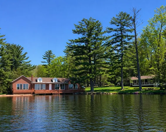 $1,189,000 | 238 Lake View Drive, Highland Lake, NY 12743