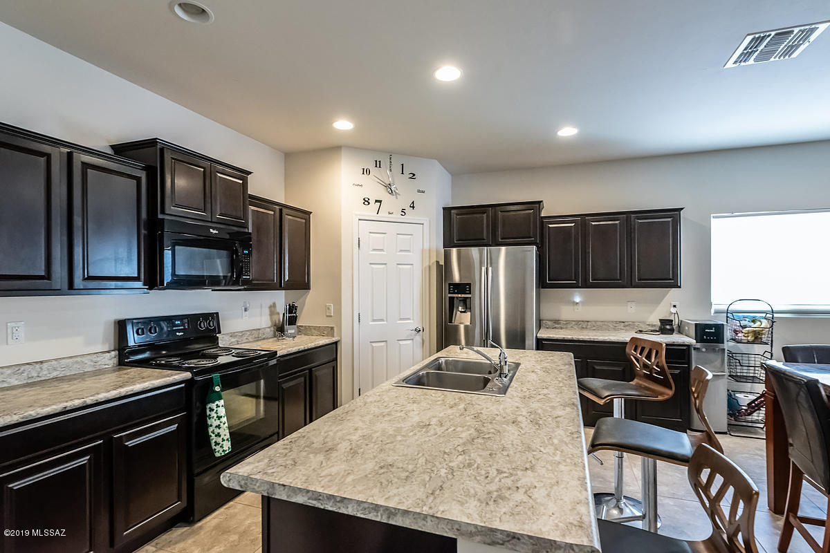 21686 East Founders Road Red Rock, AZ 85145 - Photo 5 of 18 Gallery Image 5