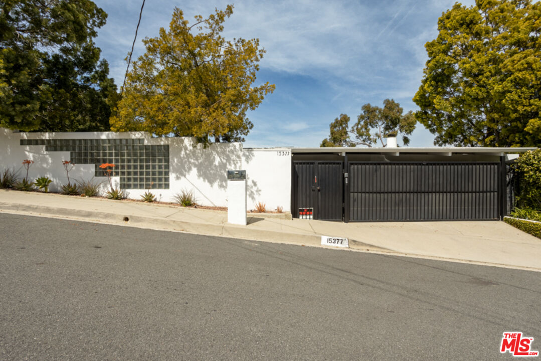 15377 Longbow Drive, Sherman Oaks, CA 91403 Compass