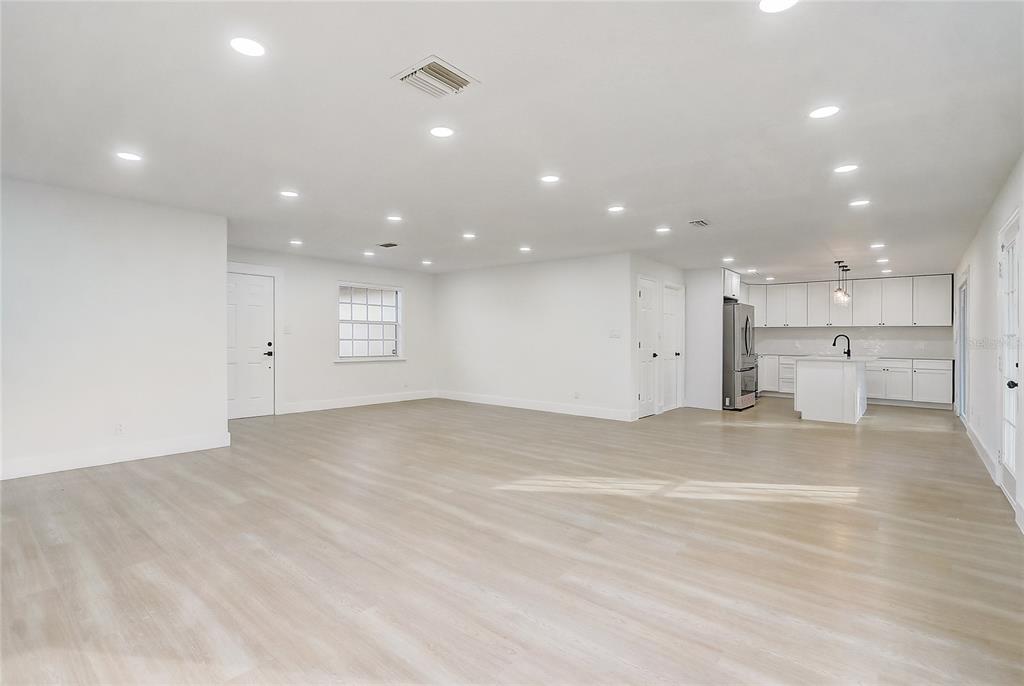 1080 North Carpenter Road Titusville, FL 32796 - Photo 3 of 26